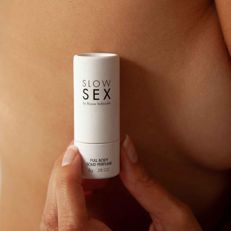 BIJOUX INDISCRETS Slow Sex 椰子味可食用私密處香水膏 8 克 費洛蒙及香水 購買